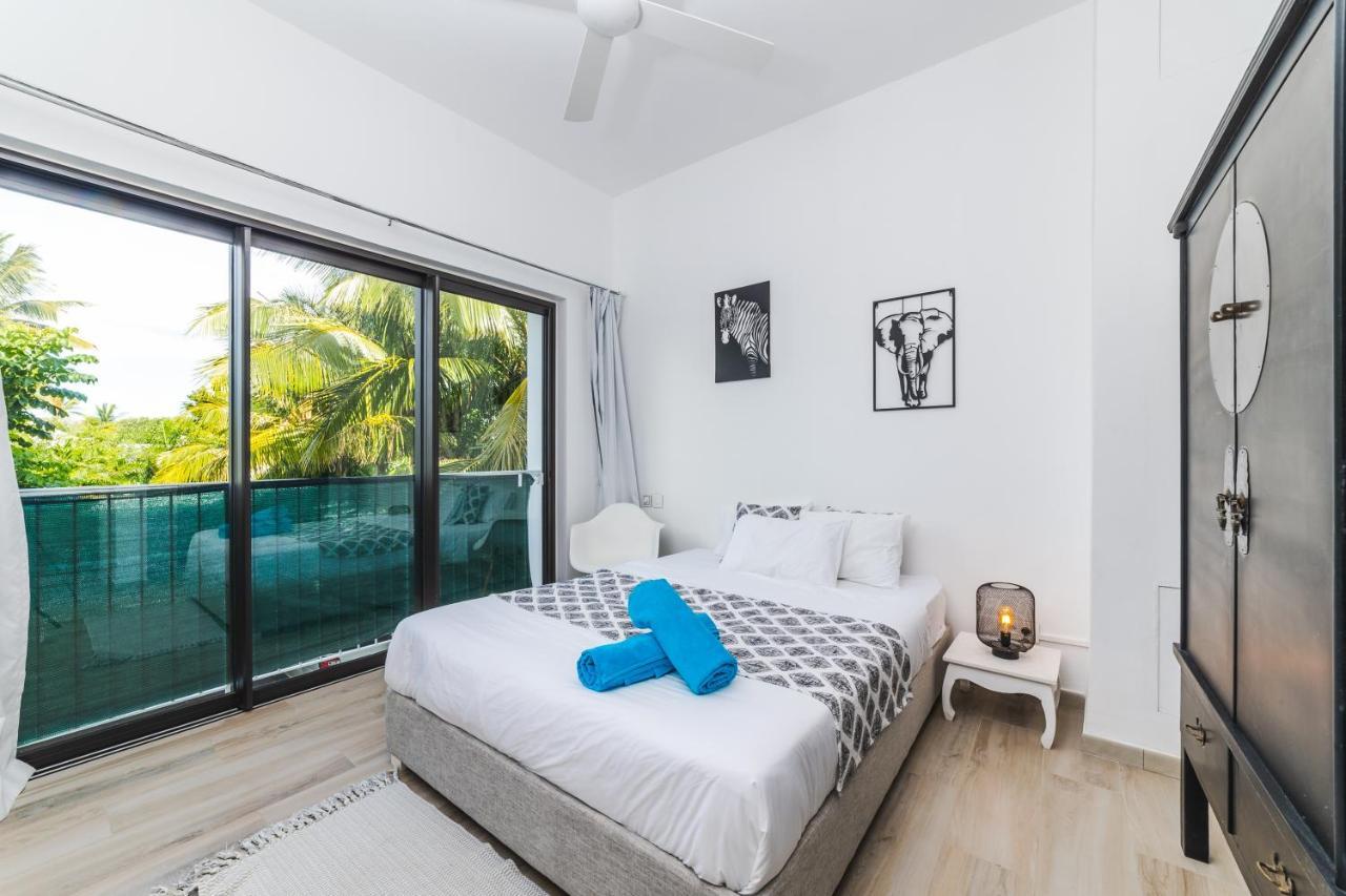 Blue Residences- Ground Floor Two Bedroom Apartment Гранд Байе Екстериор снимка